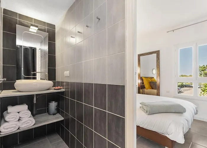 Sud Coursive Naturiste Apartamento *